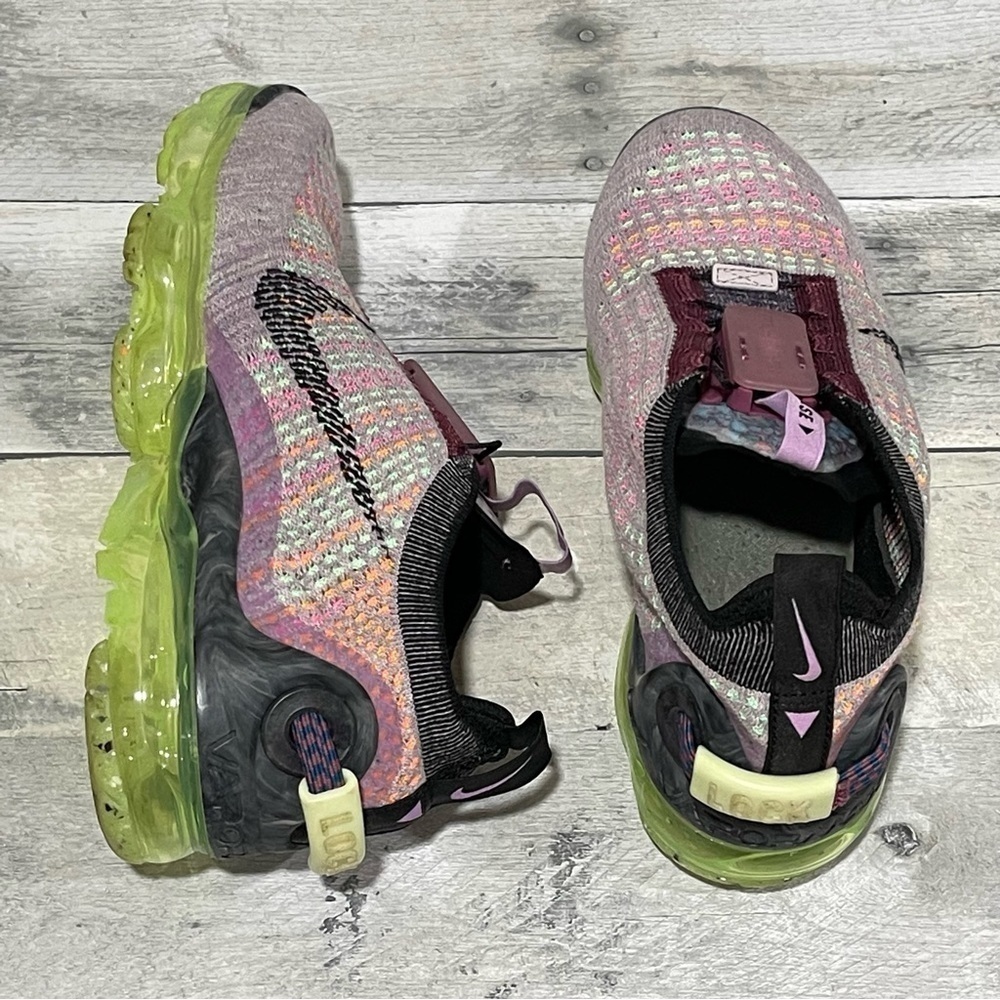 Nike Women’s Air Vapormax 2020 Flyknit Violet Ash/Black [CV8821-501] Sz - 7.5